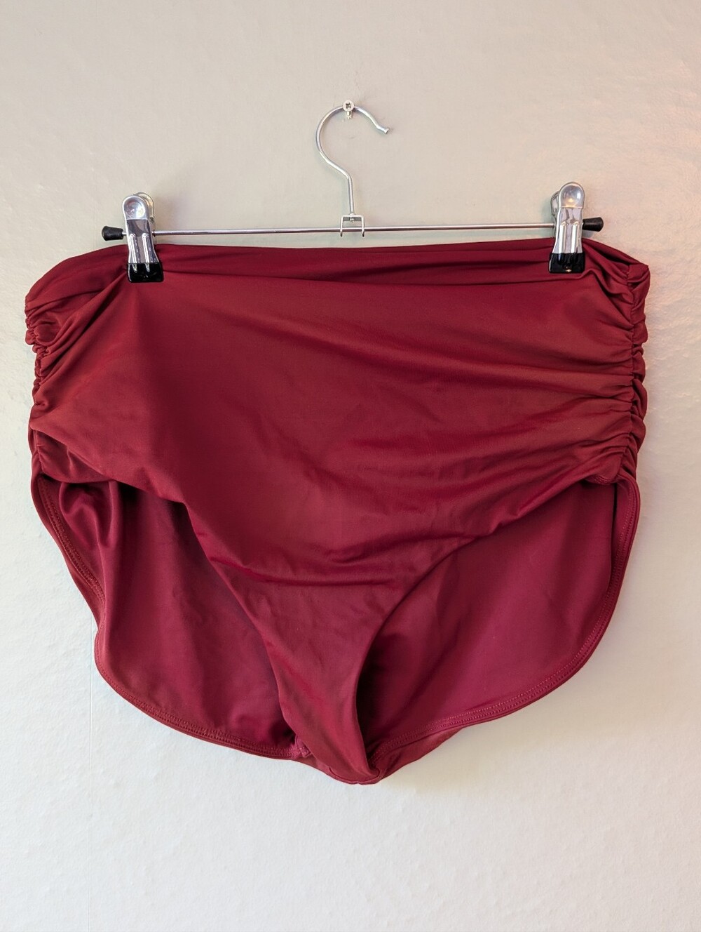 Wild Isles High-Waist Ruched Bikini Bottom 10/12